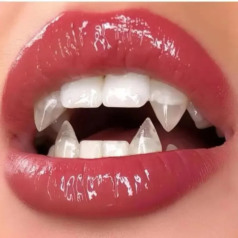 Halloween Realistic Vampire Teeth Set
